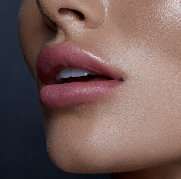 Supermatte Lipstick 401_Astoria - Image 3