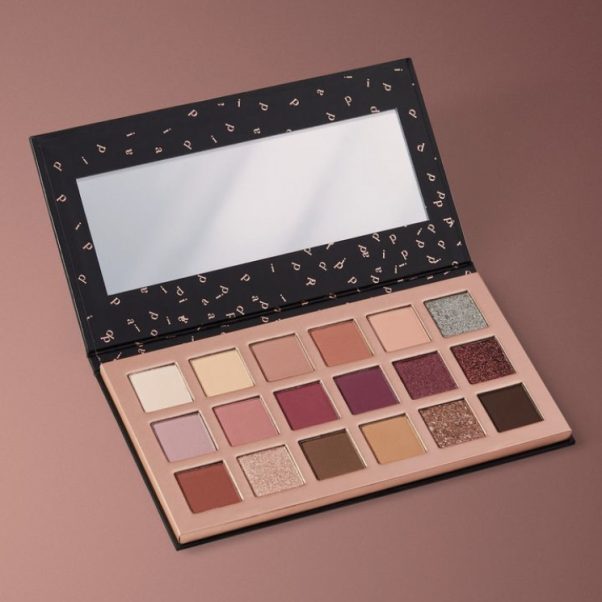 پالت سایه چشم سوهو ۱۸ رنگ پیپا Pippa Soho Eyeshadow Palette